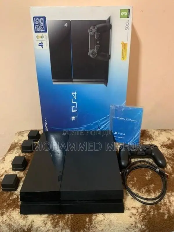 PS4. Console