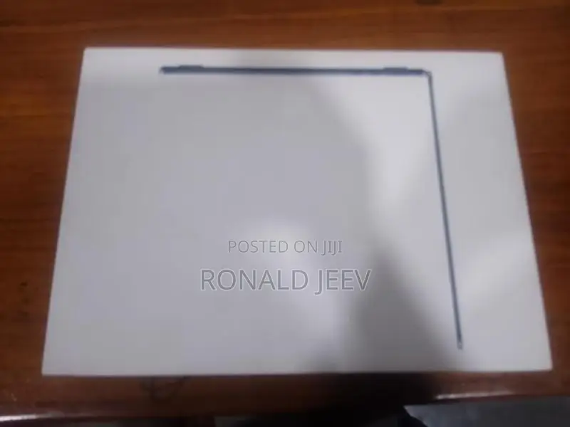 Apple MacBook Air 13-inch M3