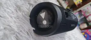 JBL Flip 6 Bluetooth Speaker