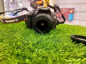 Canon 600D DSLR Camera