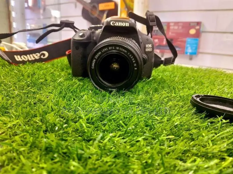 Canon 600D DSLR Camera