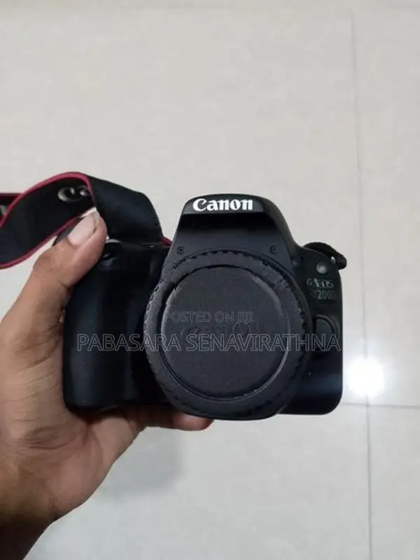 Canon EOS 200D DSLR