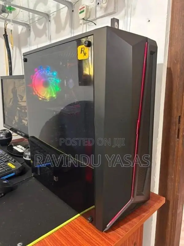 Processor: Intel Core i5-4590 (4th Generation) - 3.30GHz