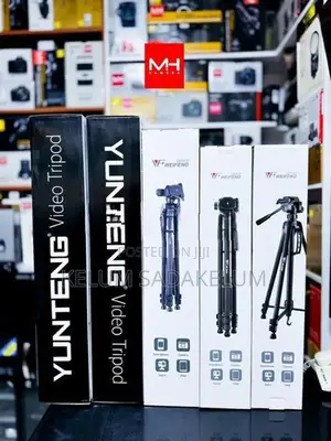 Professional Camera Tripod / Video