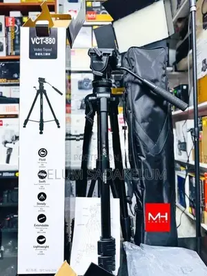 Professional Camera Tripod / Video