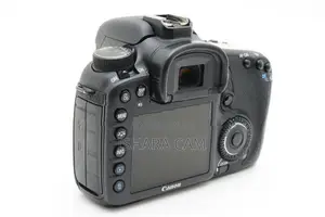 Canon 7D DSLR Body with Lens