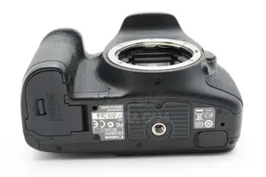 Canon 7D DSLR Body with Lens