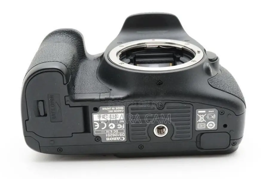 Canon 7D DSLR Body with Lens
