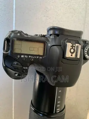 Canon 7D DSLR Body with 300 Lens