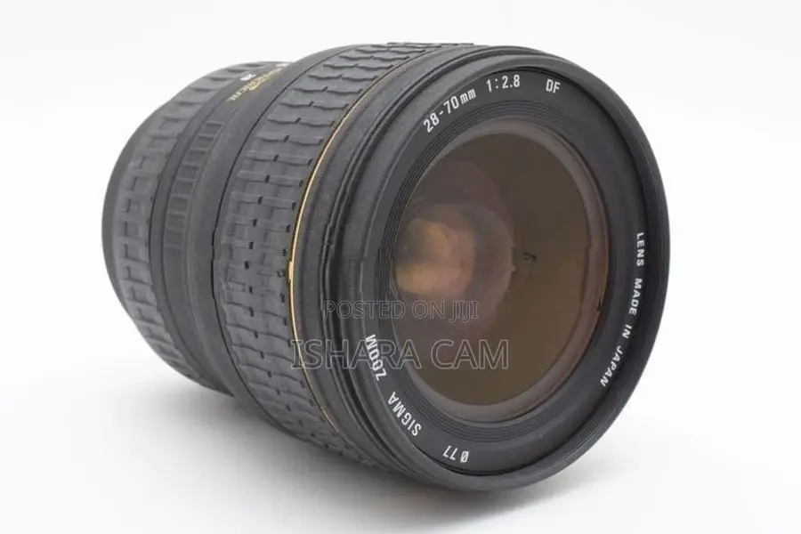Nikon 28-70 F2.8 DSLR Lens