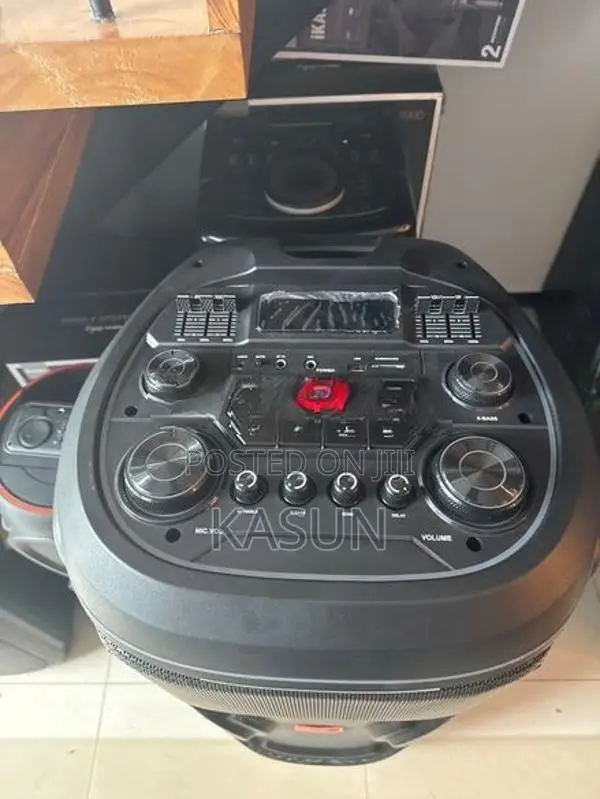 Super M Ultimate Speaker