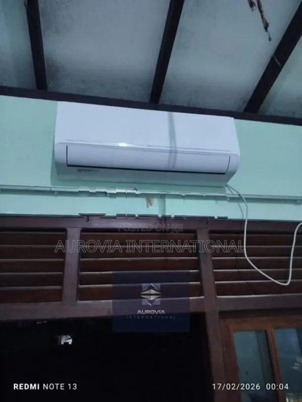 TCL Non-Inverter SaveIN Series ​12000BTU