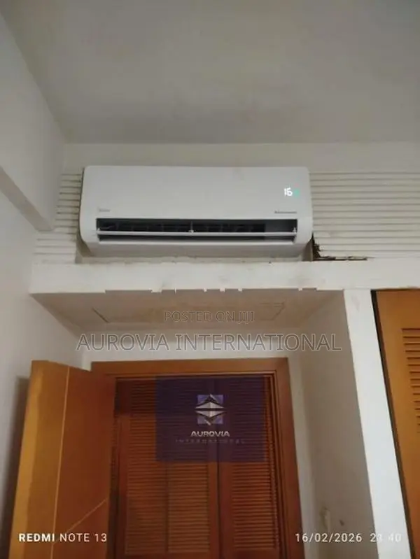TCL Non-Inverter SaveIN Series ​12000BTU