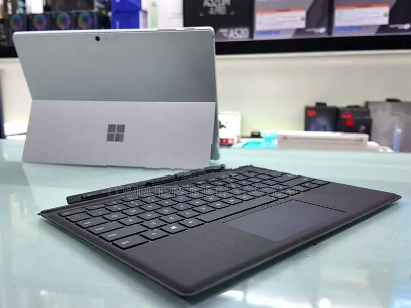Microsoft Surface Pro 1807 (5th Gen) i5 7th Gen 8GB RAM 256GB SSD 12.3