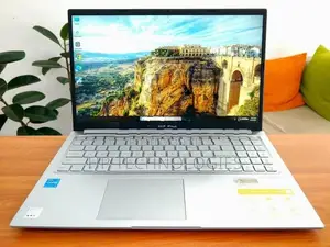 ASUS I3 13 GEN 8GB RAM 512GB NVME KEYBOARD BACK LIGHT