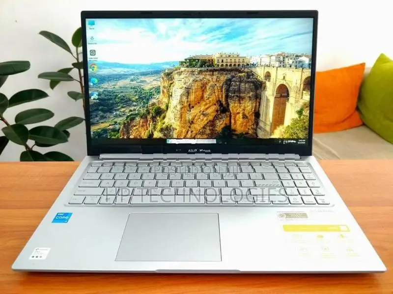 ASUS I3 13 GEN 8GB RAM 512GB NVME KEYBOARD BACK LIGHT