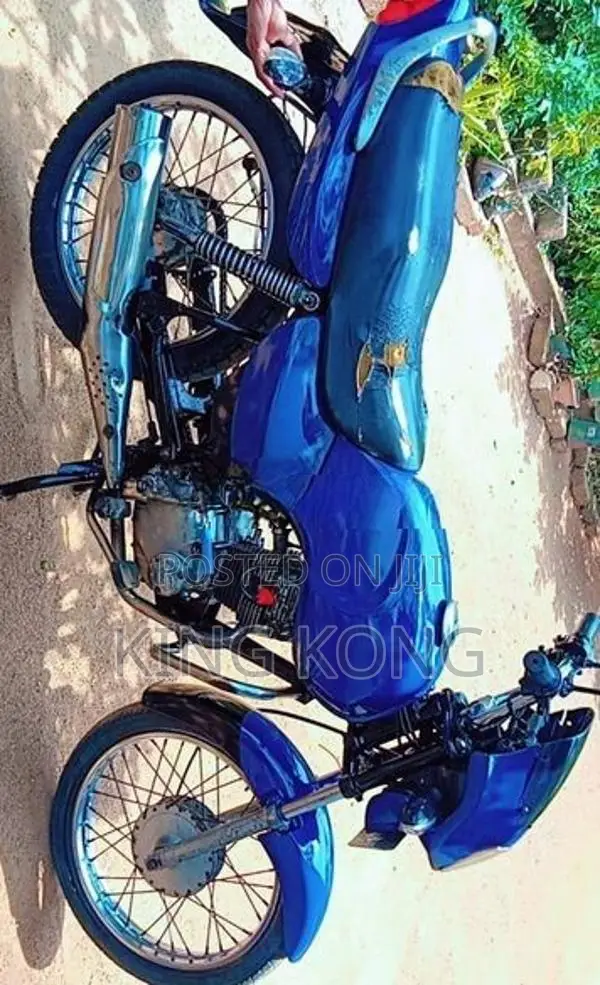 TVS Victor 2005