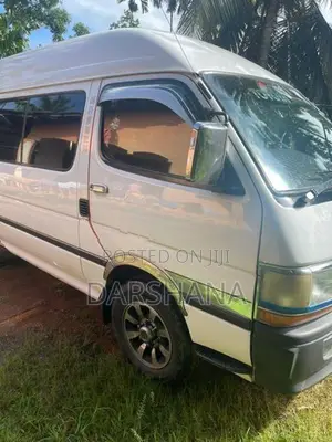 Toyota Dolphin 1999
