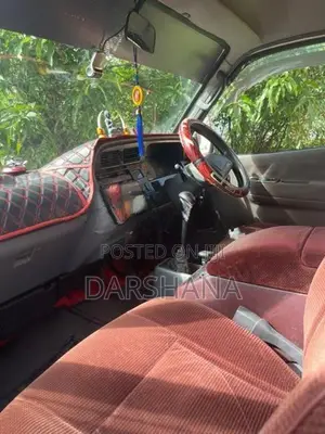Toyota Dolphin 1999