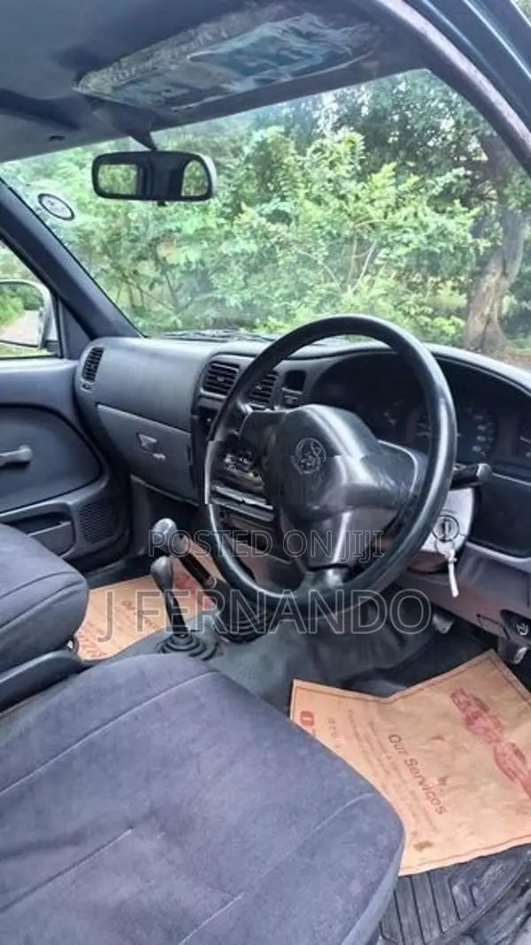 Toyota Hilux 2004