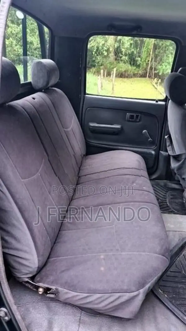 Toyota Hilux 2004