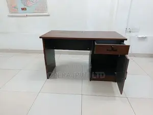 Computer Table with Chairs