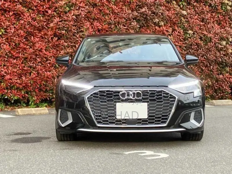 Audi A3 Advanced Package 2023