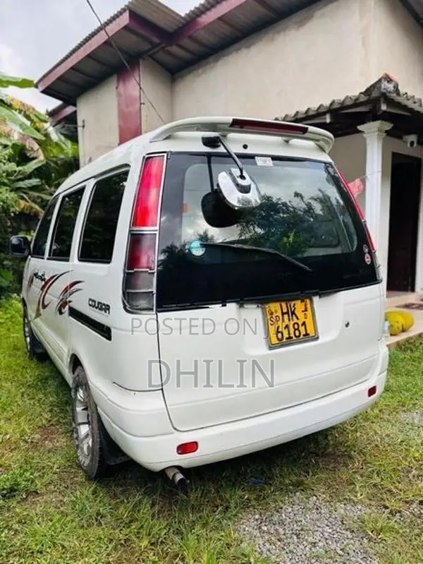 Toyota Noah CR42 1999