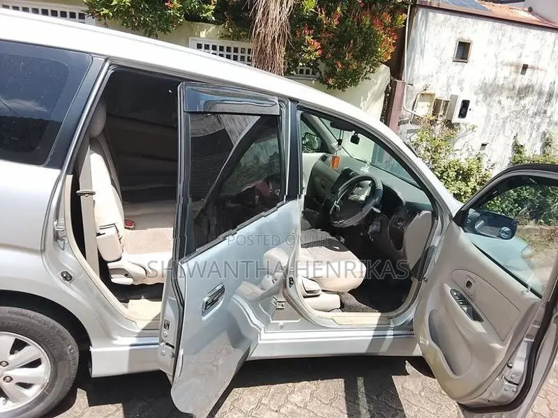 Toyota Avanza G Grade 2011