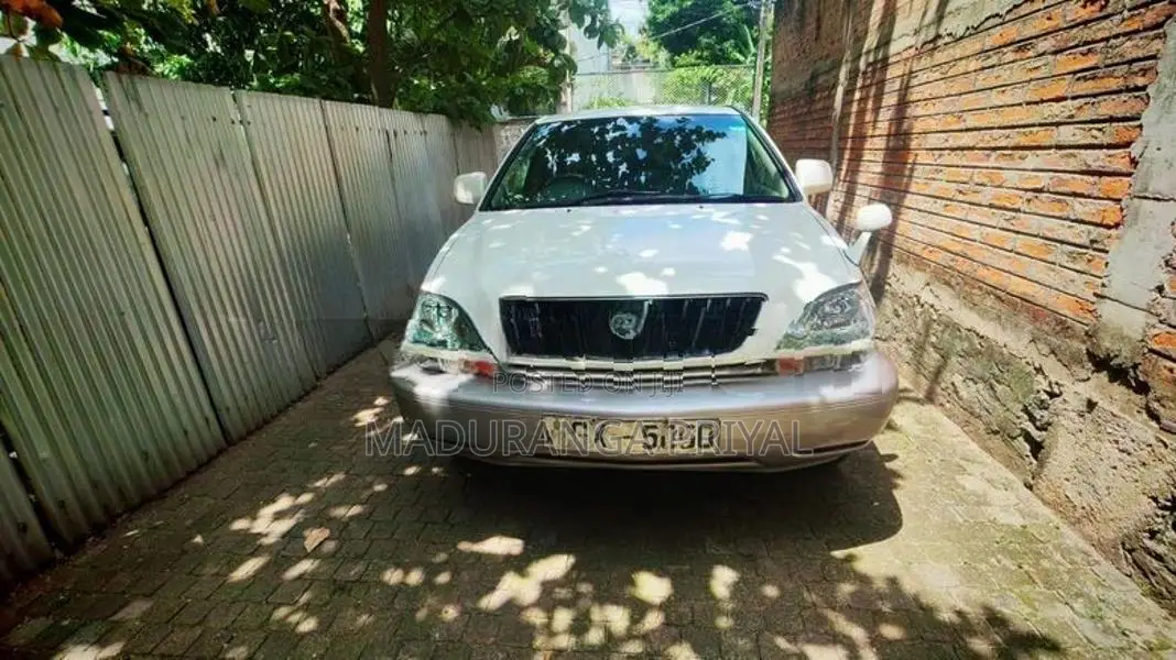 Toyota Harrier 2002