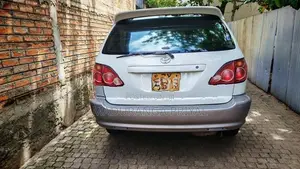 Toyota Harrier 2002