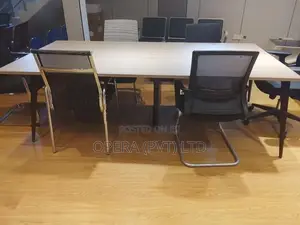 Office meeting table.. 💼👌