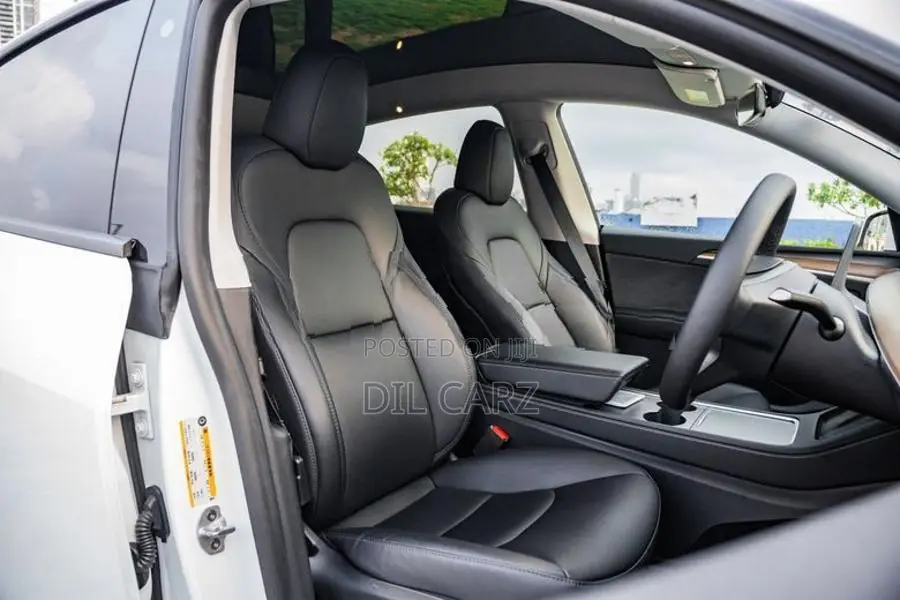 Tesla Model Y Long Range Full Spec 2025