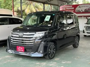Toyota Roomy CUSTOM GT TURBO 2025