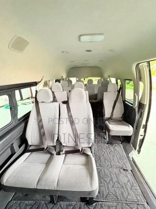 Toyota KDH 233 Hiace 2025