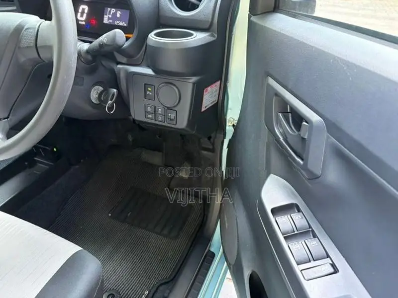 Daihatsu Mira L grade 2023