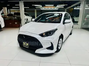 Toyota Yaris X Grade 2024