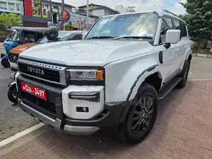Toyota Land Cruiser Prado TRJ LC250 PETROL 2026