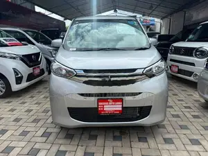 Mitsubishi eK Wagon M Grade 2024