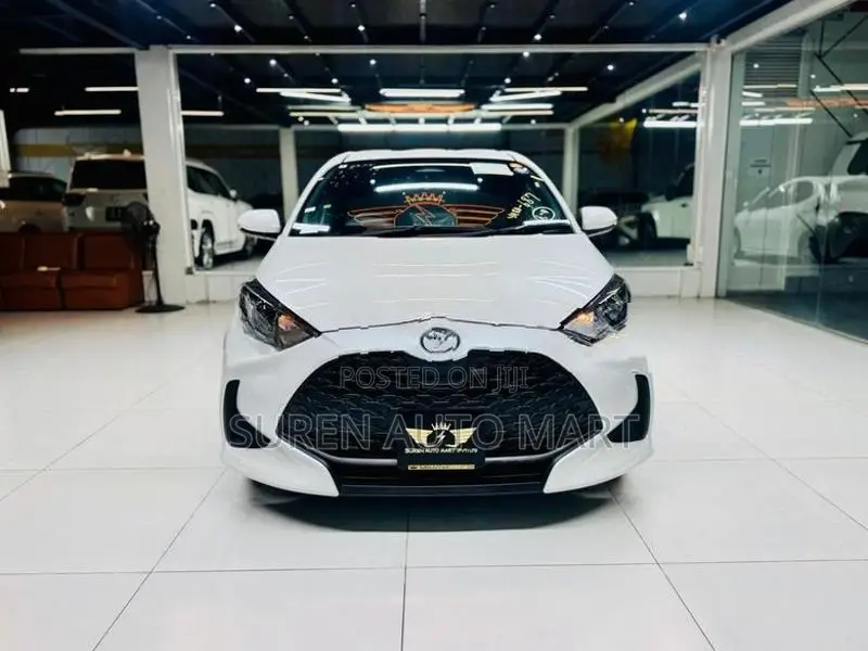 Toyota Yaris X Grade 2024