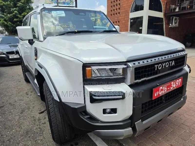 Toyota Land Cruiser Prado TRJ LC250 PETROL 2026
