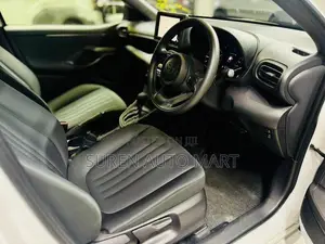 Toyota Yaris X Grade 2024