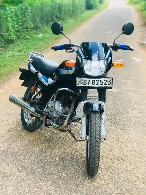 Bajaj CT100 2012