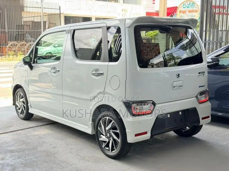 Suzuki Wagon R Custom Z 4way HUD 2025