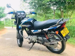 Bajaj CT100 2012