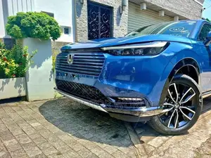 Honda Vezel Z PREMIUM 10SP 4WAY 2026