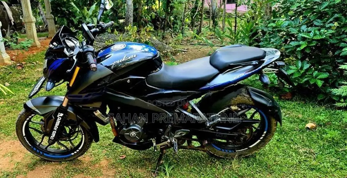 Bajaj Pulsar NS200 2017