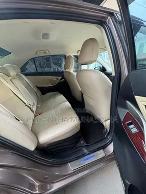 Toyota Premio G Superior 2019