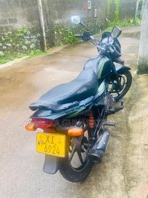 Bajaj Platina 125 2012