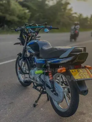 Bajaj CT100 2024